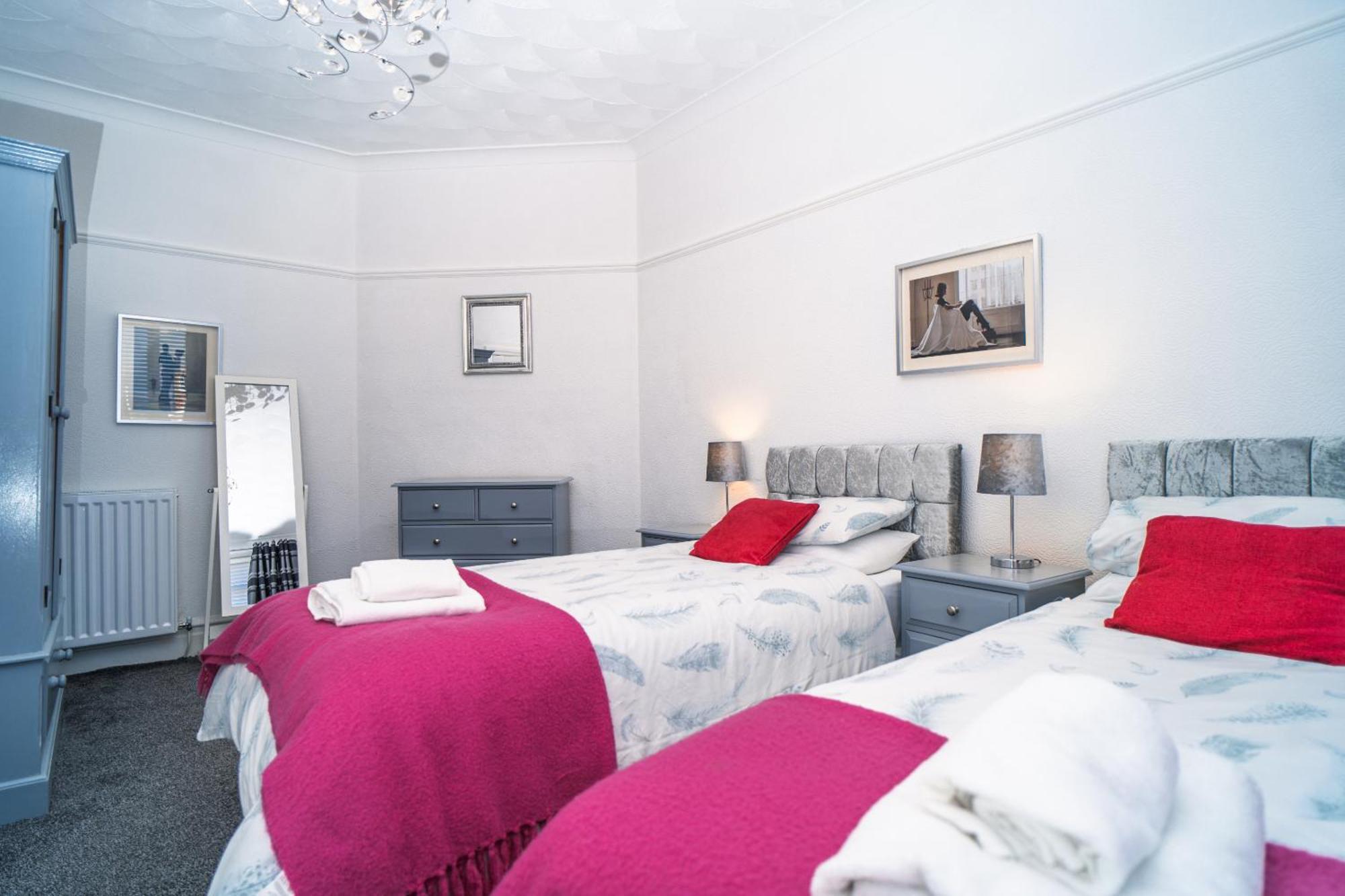Beachmount Holiday Apartments Colwyn Bay Luaran gambar