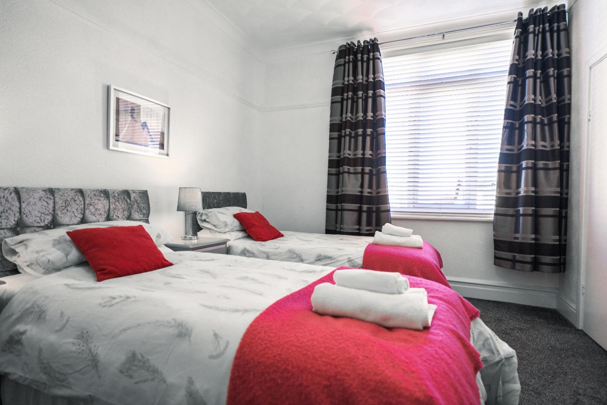 Beachmount Holiday Apartments Colwyn Bay Luaran gambar